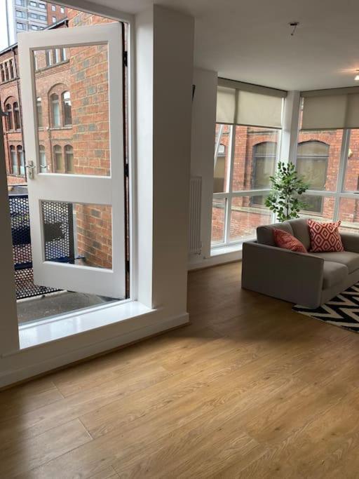 Central Leeds Townhouse With Private Roof Garden Sleeps 4 Ngoại thất bức ảnh