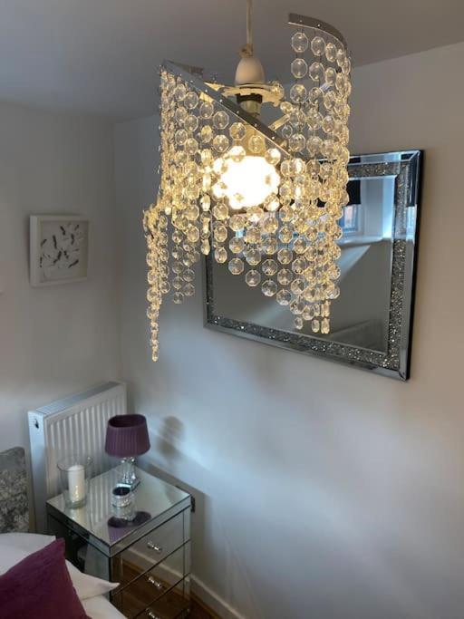 Central Leeds Townhouse With Private Roof Garden Sleeps 4 Ngoại thất bức ảnh