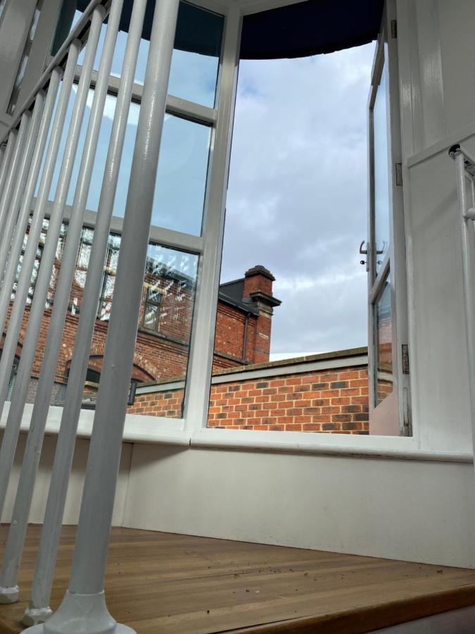 Central Leeds Townhouse With Private Roof Garden Sleeps 4 Ngoại thất bức ảnh
